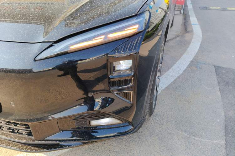 Used Hongqi Tiangong 08 2025 680 Ultra Four-Wheel-Drive Version Left Front Headlight