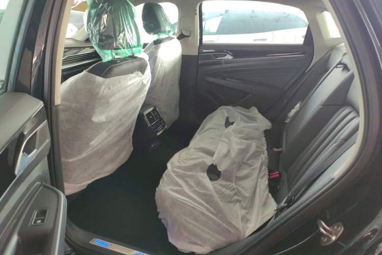 Used Volkswagen Passat New Energy 2025 430 PHEV Hybrid Business Edition Left Rear Seat