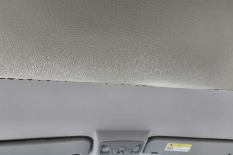 Used JAC Refine M5 2013 2.0T Gasoline Automatic Business Edition