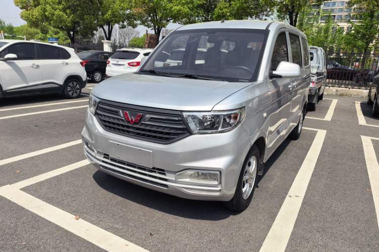 Used Wuling Hongguang V 2019 1.5L Standard Version L2B