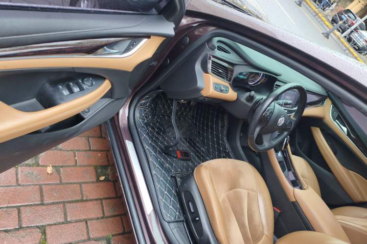 Used Buick LaCrosse 2016 20T Elite Edition Driver Seat