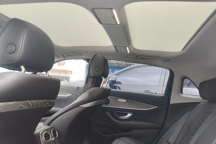 Used Mercedes-Benz E-Class 2021 Restyled E 300 L Sport Luxury Edition Headliner