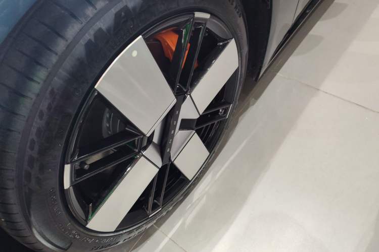 Used XPeng P7 2025 Model—702 Long Range Ultra