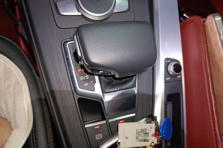 Used Audi A4L 2019 40 TFSI Fashion Edition China VI Emission Standard