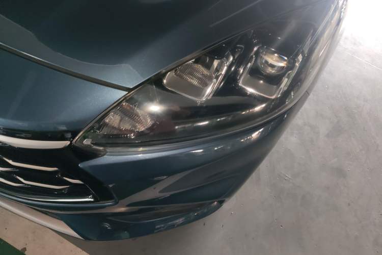 Used Ford Escape 2020 EcoBoost 245 Two-Wheel-Drive Comfort Edition Left Front Headlight