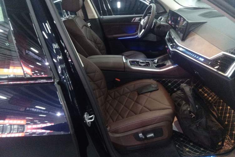 Used BMW X5 2023 xDrive 30Li Luxury M Sport Night Edition Package