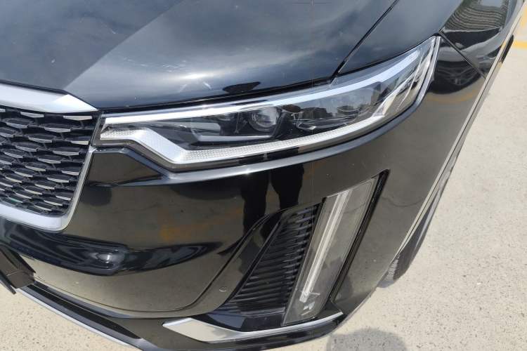 Used Cadillac XT6 2022 2.0T 7-Seater Four-Wheel Drive Luxury Version Left Front Headlight