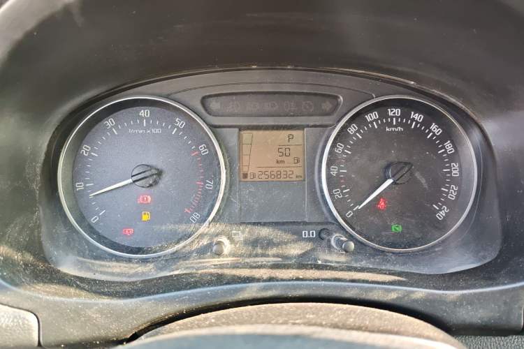 Used Skoda Fabia 2012 1.6L Automatic Sport Edition Instrument Cluster