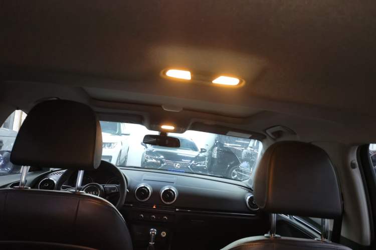 Used Audi A3 2017 Sportback 35 TFSI Fashion Model
