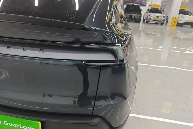 Used Tesla Model Y L 2025 Model Long-Range All-Wheel-Drive Version