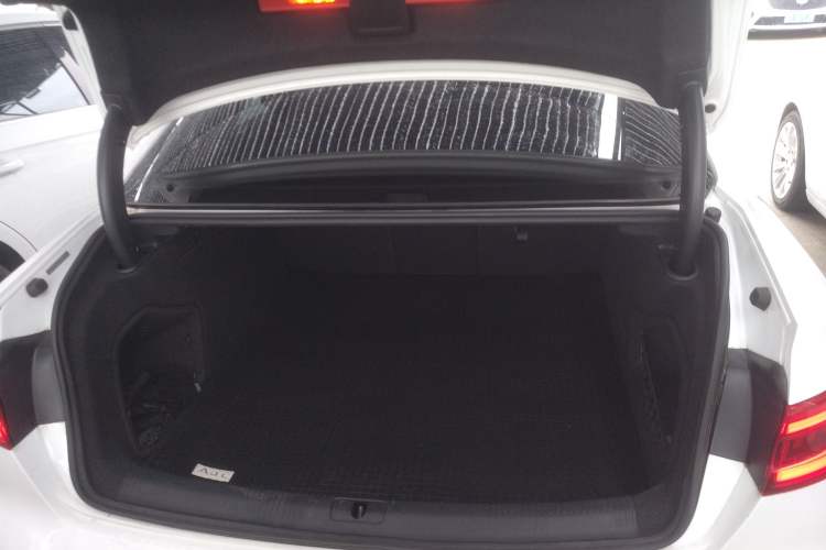 Used Audi A4L 2017 Plus 40 TFSI Fashion Model