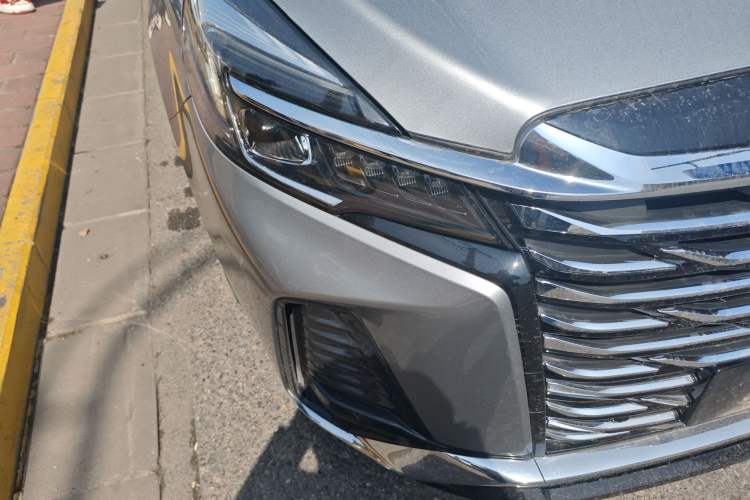 Used Buick GL8 2023 Land Executive Class 652T Luxury Model