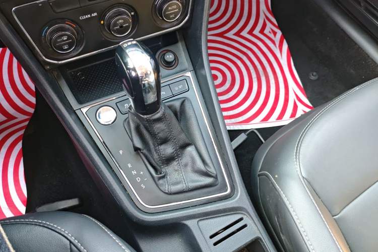 Used Volkswagen Gran Lavida 2017 180TSI DSG Comfort Edition
