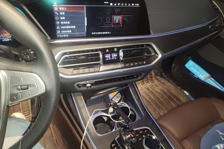 Used BMW X7 2022 xDrive40i Luxury Package with Leading Features