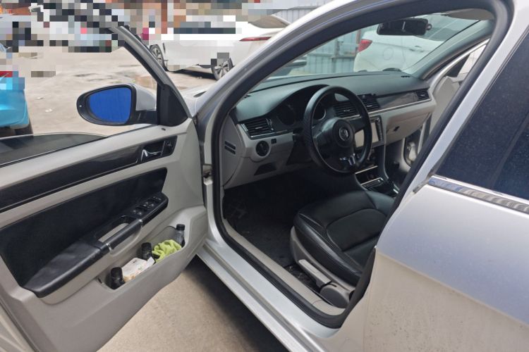 Used Volkswagen Bora 2013 1.6L Manual Fashion Edition
