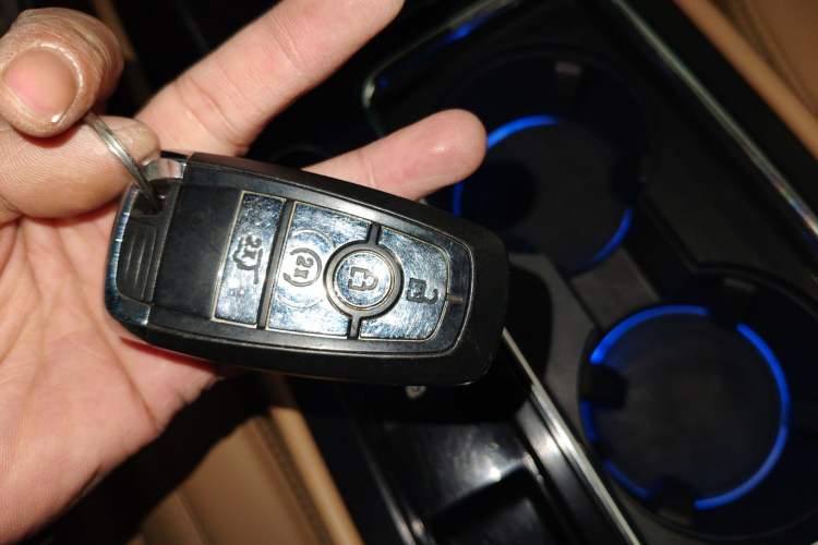 Used Lincoln Corsair 2020 2.0T Two-Wheel Drive Luxury Edition
