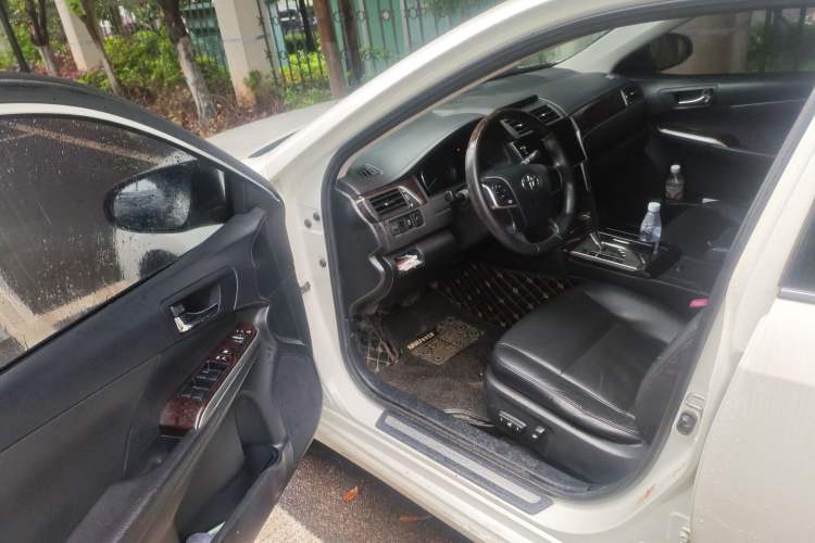 Used Toyota Camry 2015 2.0G Premier Edition