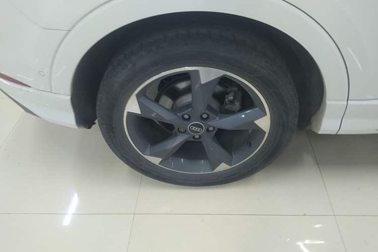 Used Audi Q3 2021 35 TFSI Fashion Dynamic Model