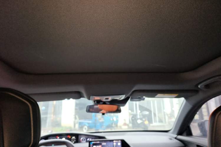 Used CHANGAN UNI-V 2022 1.5T Prestige Version