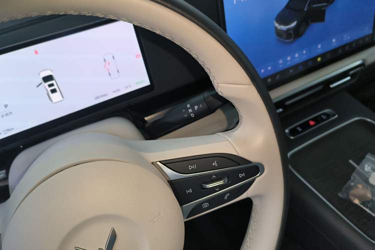 Used VOYAH Dream 2025 PHEV Four-Wheel-Drive Flagship Kunpeng Edition