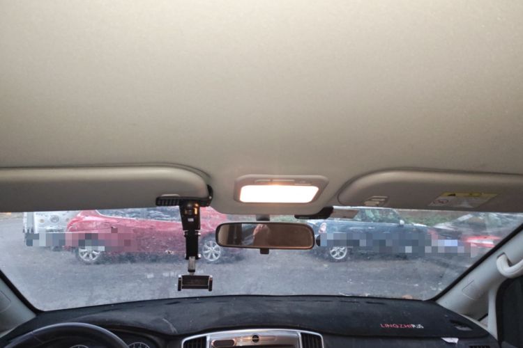 Used FORTHING Lingzhi PLUS 2021 Travel Edition 2.0L Manual Luxury 7-Seater
