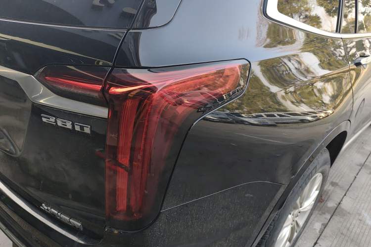 Used Cadillac XT6 2021 2.0T Six-Seater Four-Wheel-Drive Luxury Version
