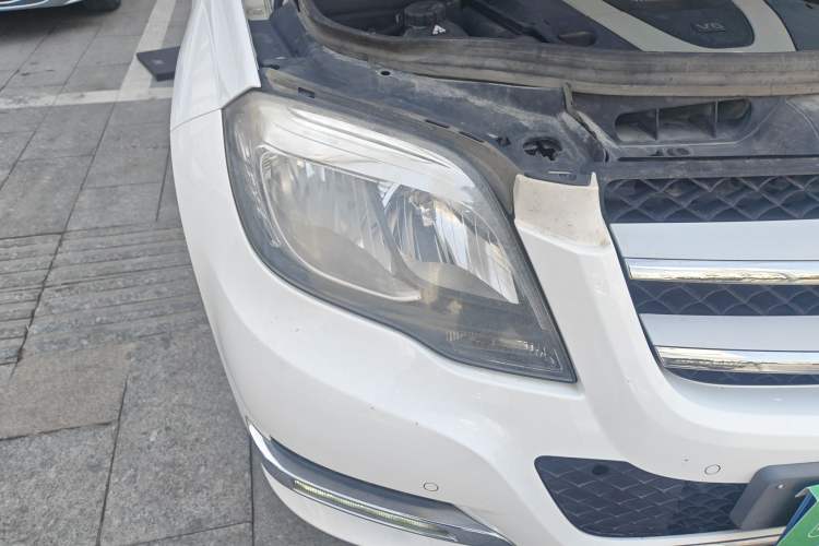 Used Mercedes-Benz GLK-Class 2013 GLK 300 4MATIC Dynamic Sunroof Model