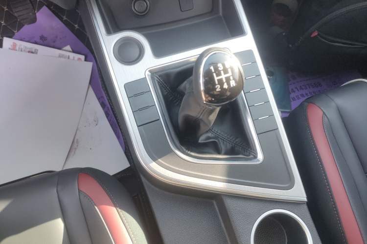 Used FORTHING T5 2021 Revised 1.6L Manual Comfort Version
