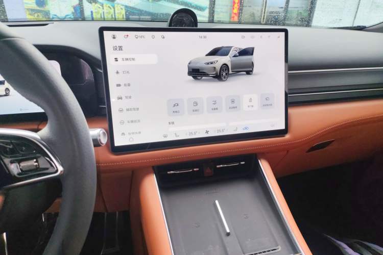 Used Hima AITO M5 2025 Extended-Range Ultra All-Wheel-Drive Version Audio And AC Panel