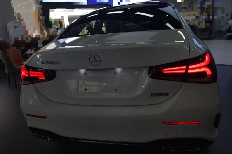 Used Mercedes-Benz A-Class 2022 Revised Version A 200 L Sport Sedan Fashionable Style