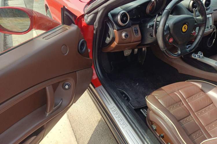 Used Ferrari California T 2009 4.3L Standard Edition Driver Seat