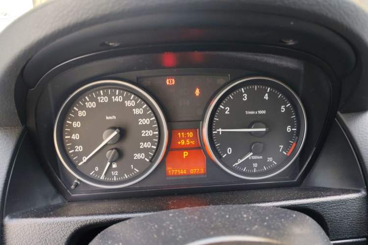 Used BMW X1 2012 xDrive20i Luxury Model Instrument Cluster