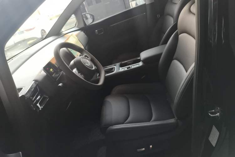 Used Wuling 730 2025 Model 1.5T CVT Elite Edition