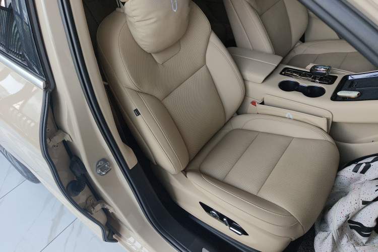 Used Hima AITO M5 2023 Pure Electric All-Wheel Drive Intelligent Driving Version Right Front Seat