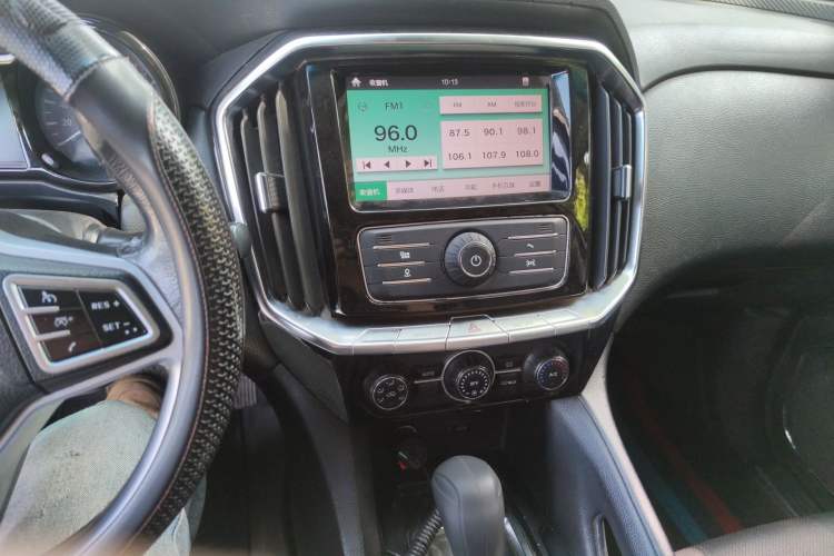 Used JMC Yusheng S350 2018 2.0T Automatic All-Wheel Drive Diesel Luxury Version with Sunroof 5 Seats
