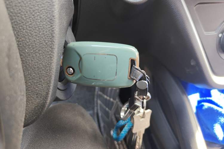 Used Wuling Hongguang S3 2019 1.5L Manual Comfort Model China VI Standard Vehicle Key