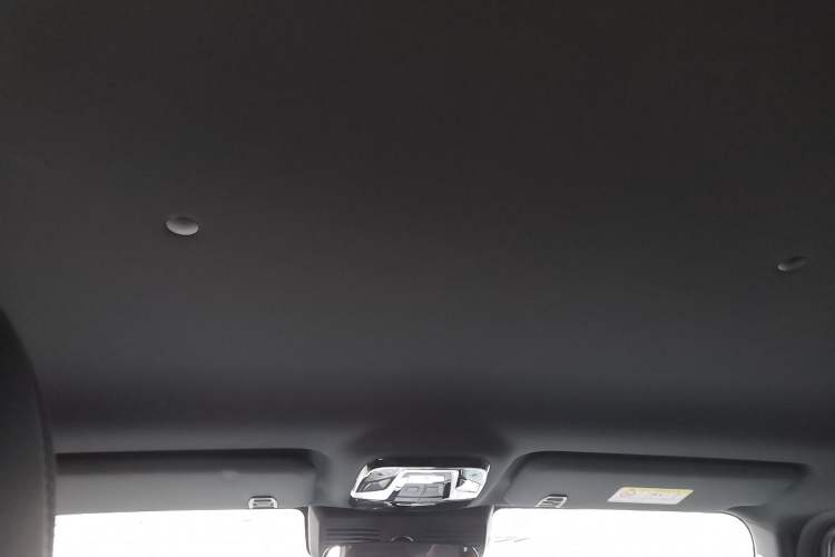 Used 212 T01 2024 2.0T Mechanic