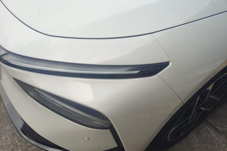 Used XPeng P7+ 2024 Ultra-Long Range Max Left Front Headlight