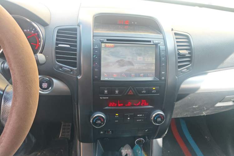 Used Kia Sorento 2012 2.4L Gasoline Supreme Edition
