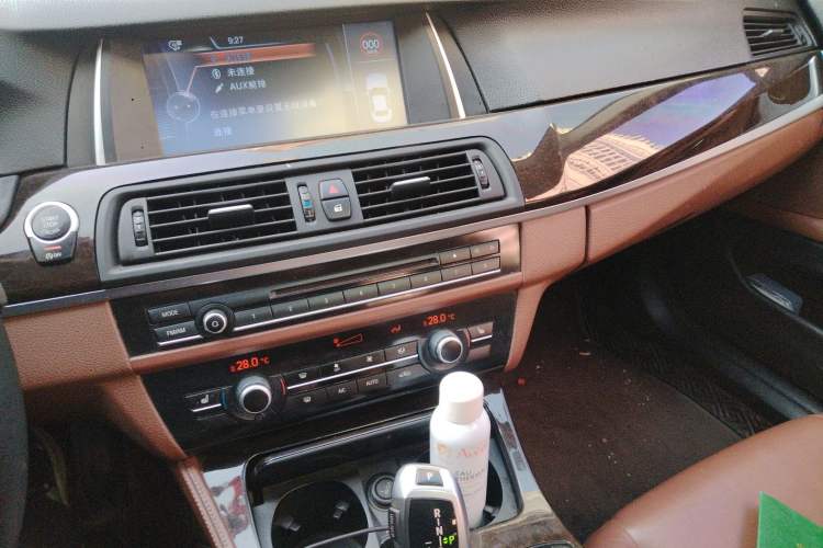 Used BMW 5 Series 2014 525Li Leading Model
