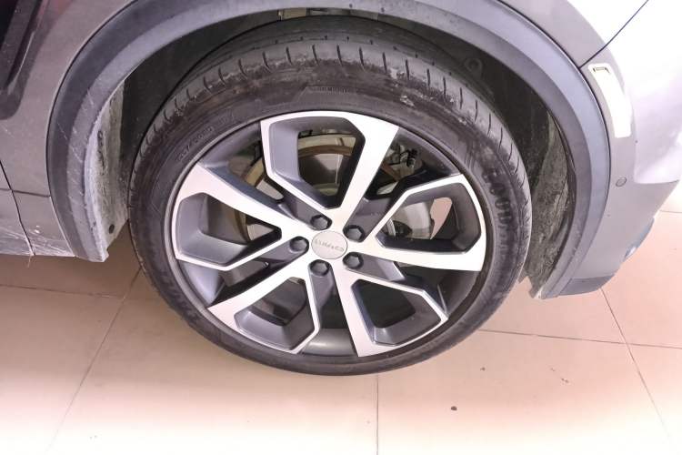 Used Lynk & Co 05 2020 2.0TD Four-Wheel Drive Genie Plus Right Front Wheel Hub