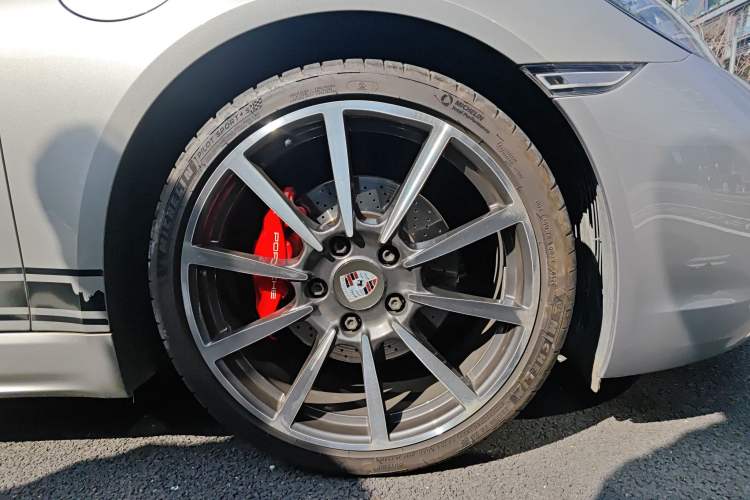 Used Porsche 718 2016 Cayman 2.0T
