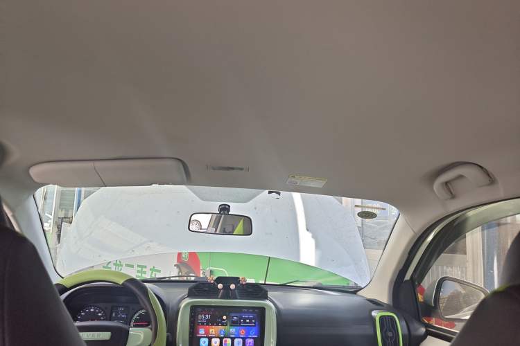 Used Roewe Clever 2021 302 km New Four-Seater Super-Efficient Version