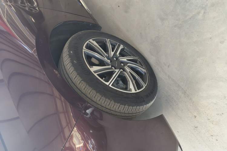 Used SAIC MAXUS G90 2023 2.0T Xingyun 7-Seater Version
