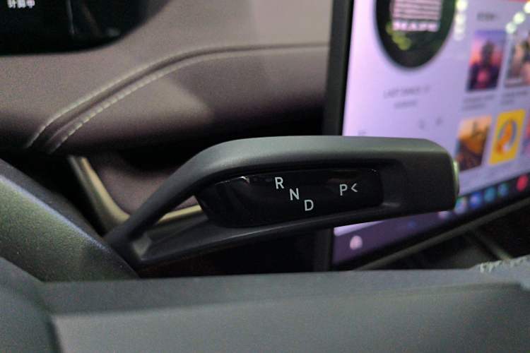 Used Xiaomi Auto SU7 2024 Four-Wheel Drive Ultra-Long Range Advanced Intelligent Driving Max Edition Gear Lever