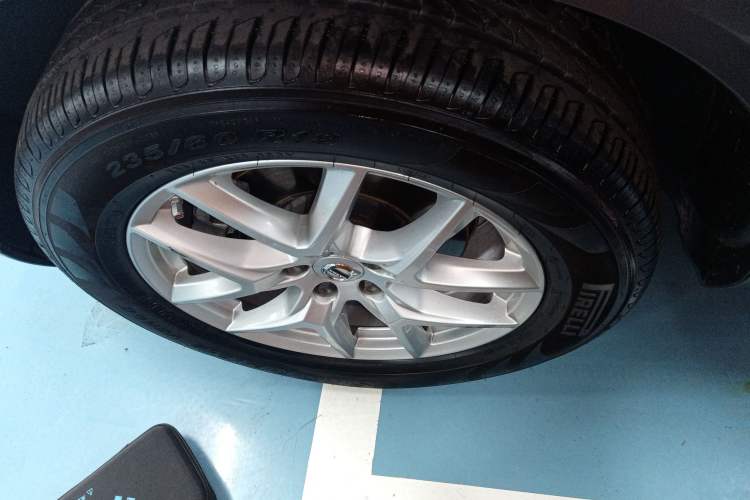 Used Volvo XC60 2019 T5 4x4 Smart Edition China VI Standard