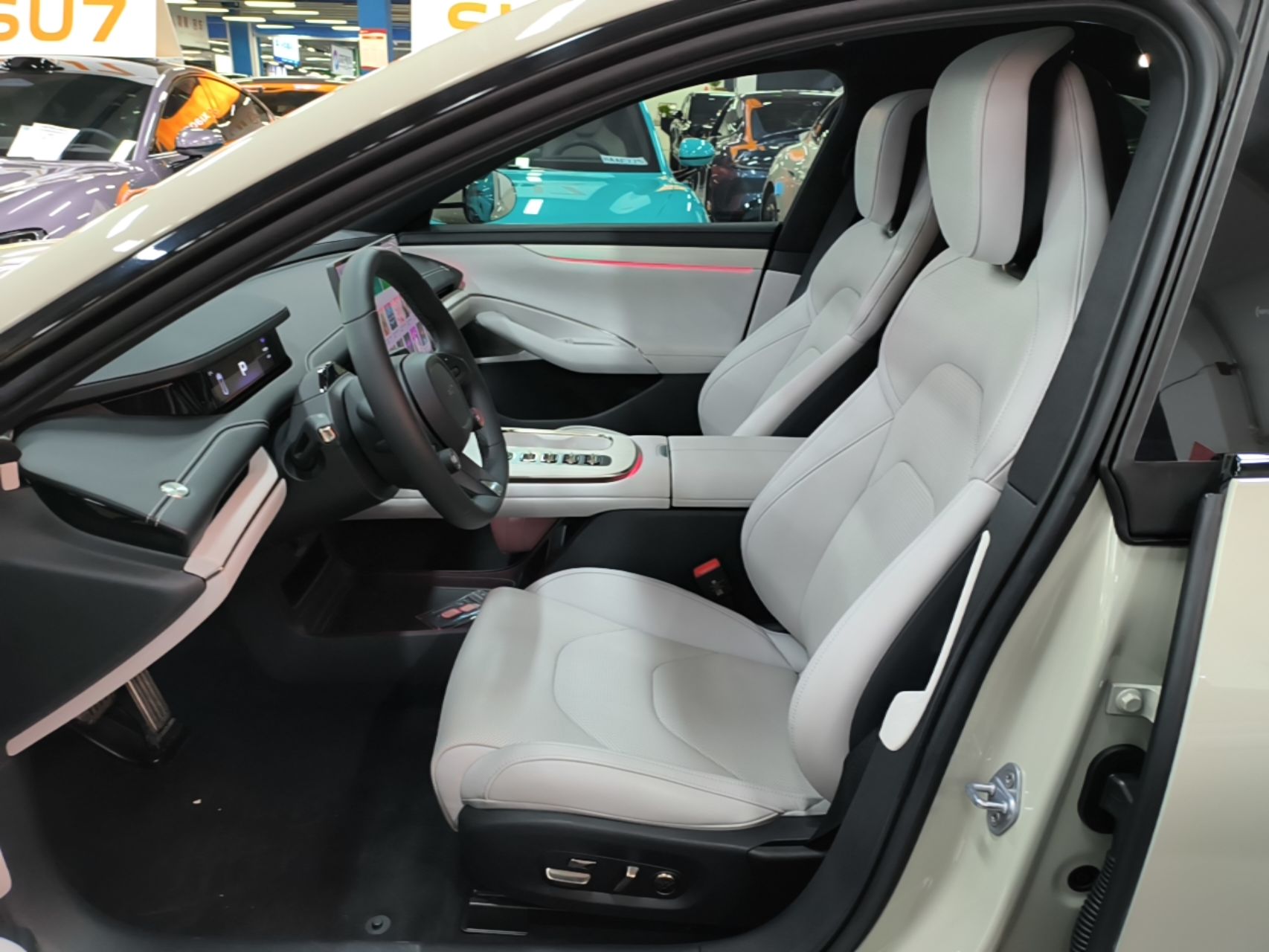 Xiaomi Auto SU7 2024 Four-Wheel Drive Ultra-Long Range Advanced Intelligent Driving Max Edition — снимка 19