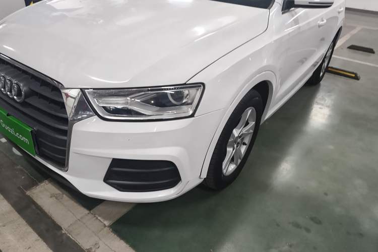 Used Audi Q3 2017 35 TFSI Fashion Model
