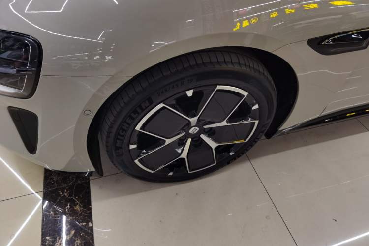 Used Xiaomi Auto SU7 2024 Rear-Drive Ultra-Long Range Advanced Pro-Level Intelligent Driving Version