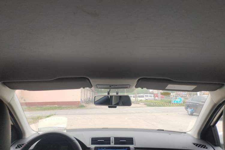 Used Skoda Fabia 2015 1.4L Automatic Front-Drive Model
